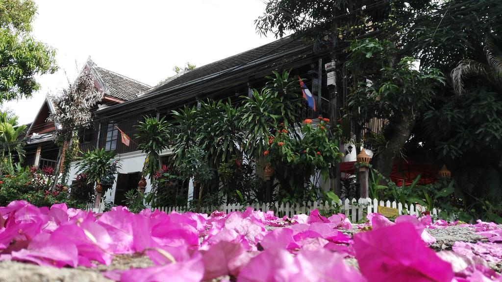 Wisdom laos hotel Luang Prabang Exterior foto