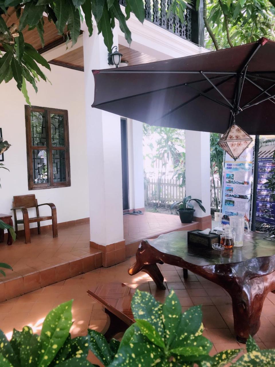Wisdom laos hotel Luang Prabang Exterior foto